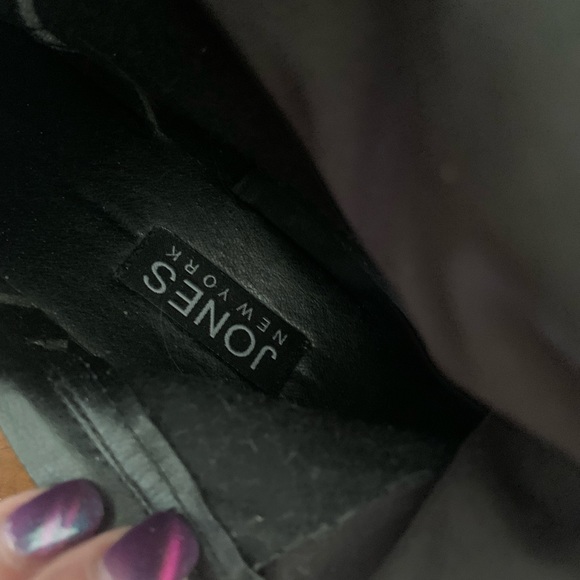 Boots Women's Size 9 Ankle Black Gold Zip up Jones New York - Picture 2 of 8